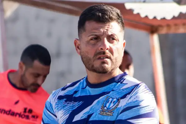 600x400_duro-descargo-entrenador-famailla-tras-lo-ocurrido-contra-tucuman-central-alguien-tenia-decir-basta-1114151-110949