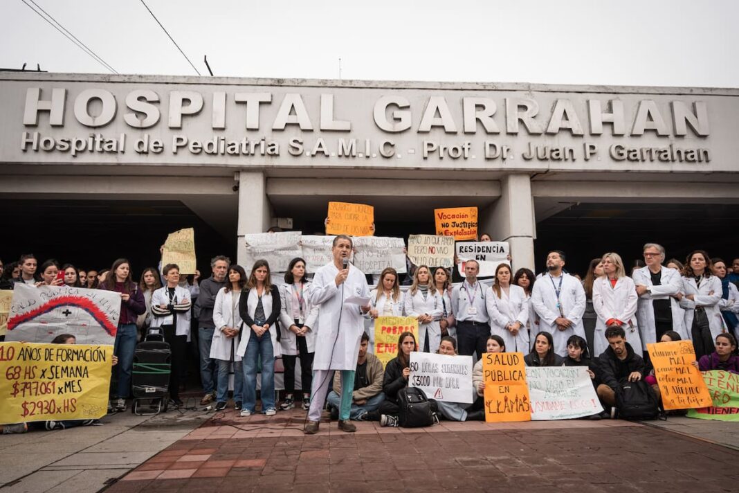 los-medicos-del-hospital-garrahan-piden-mejoras-XB3WIGH6P5CTNOJ4L7U3TZGVMQ
